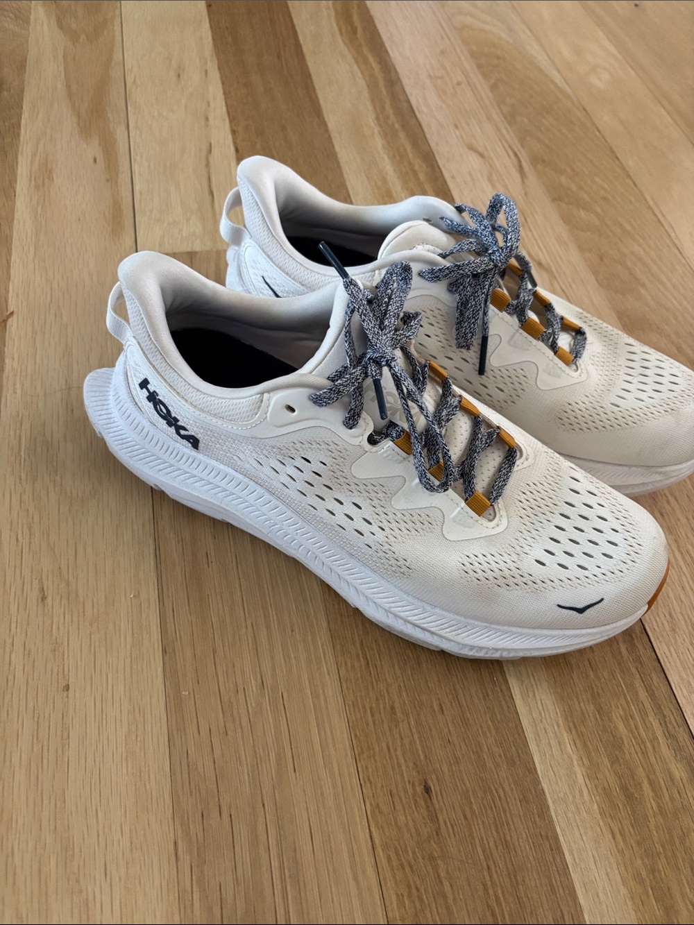 Hoka White Running Shoes with Gray Laces and Yellow Accents 9.5 Men’s - Picture 1 of 7